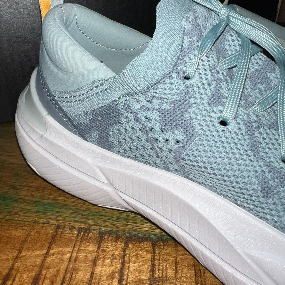 Sorel Explorer Blitz blue sneakers. Size 7.5. Brand new in box. - Picture 9 of 12